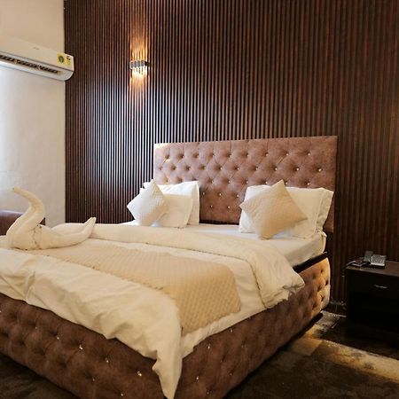 Rāi Hotel Kuber מראה חיצוני תמונה