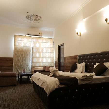 Rāi Hotel Kuber - Sonipat Murthal מראה חיצוני תמונה
